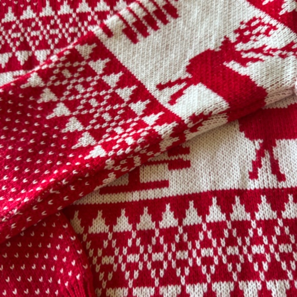 EXLURA Long sleeve Winter Sweater size Small; Red and off white - Picture 3 of 5